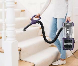 Shark Lift-Away with Powerfins and Self-Cleaning Brushroll ZD201