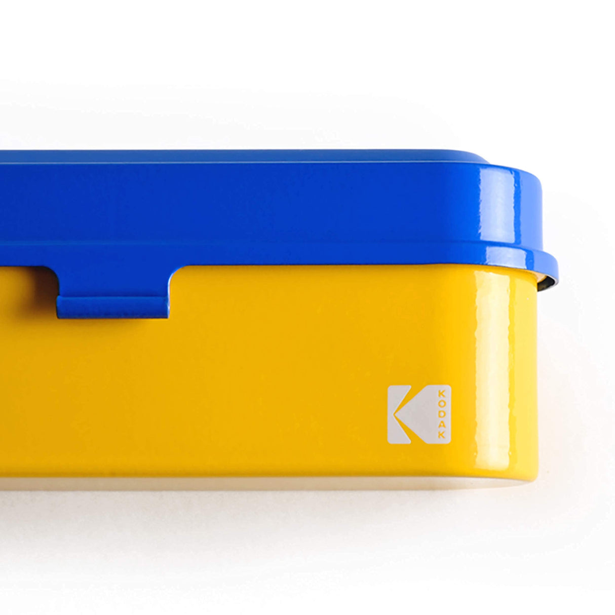 KODAK Film Case - for 5 Rolls of 35mm Films - Compact, Retro Steel Case to Sort and Safeguard Film Rolls (Blue) (Film is not Included)