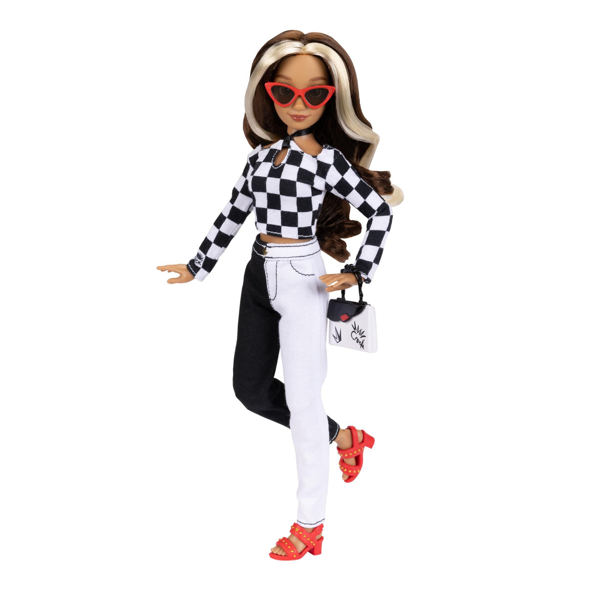 Disney ILY 4Ever Dolls Cruella 11.5" Tall with 13 Points of Articulation, Two Complete Mix-and-Match Outfits and Glittery Mickey Ring for You!