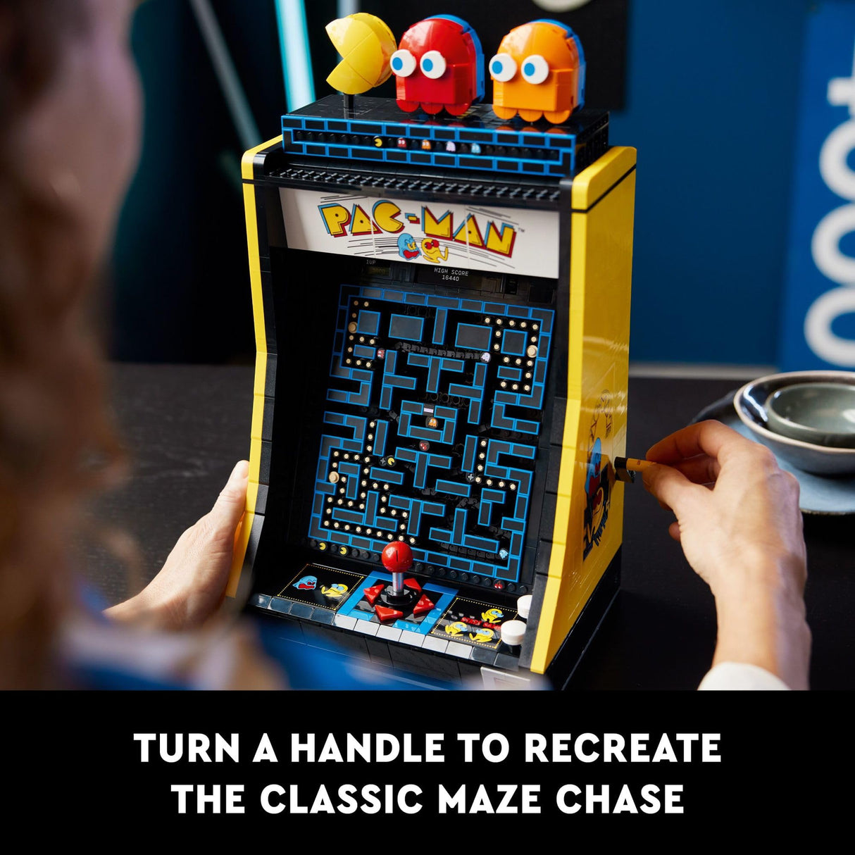 LEGO Icons PAC-Man Arcade Building Kit, Build a Replica Model of a Classic Video Game, Nostalgic Gift for Fans of Retro Video Games and Retro Décor, Includes PAC-Man, Blinky and Clyde, 10323